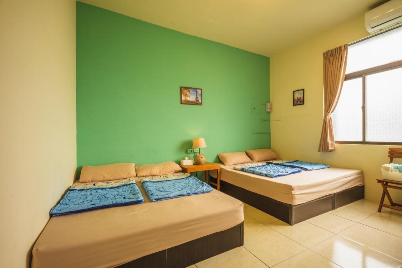 Train Hostel Chaozhou Exterior photo